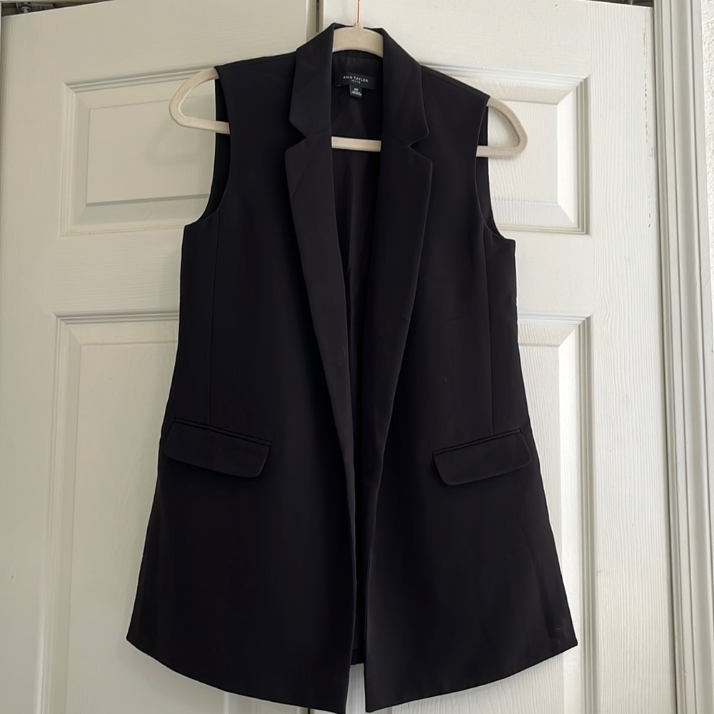 Ann Taylor sleeveless long vest 0P